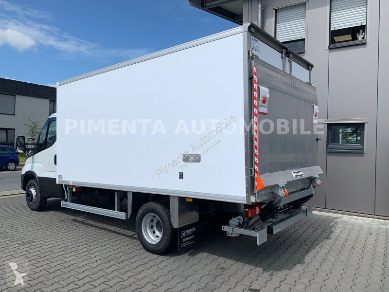 شاحنة Iveco 70C18A8P TK AUT LUFTFED HÖHE 2,95m...