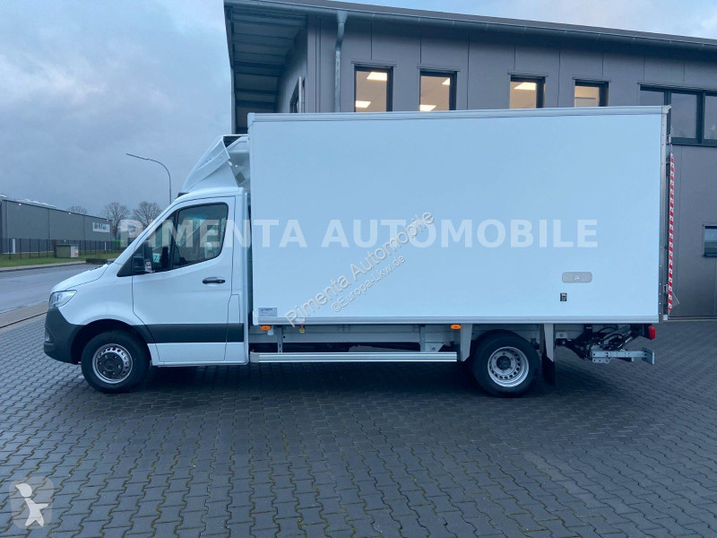 شاحنة Mercedes 517 43 5t TK KOFFER LBW 8EPA AHK...