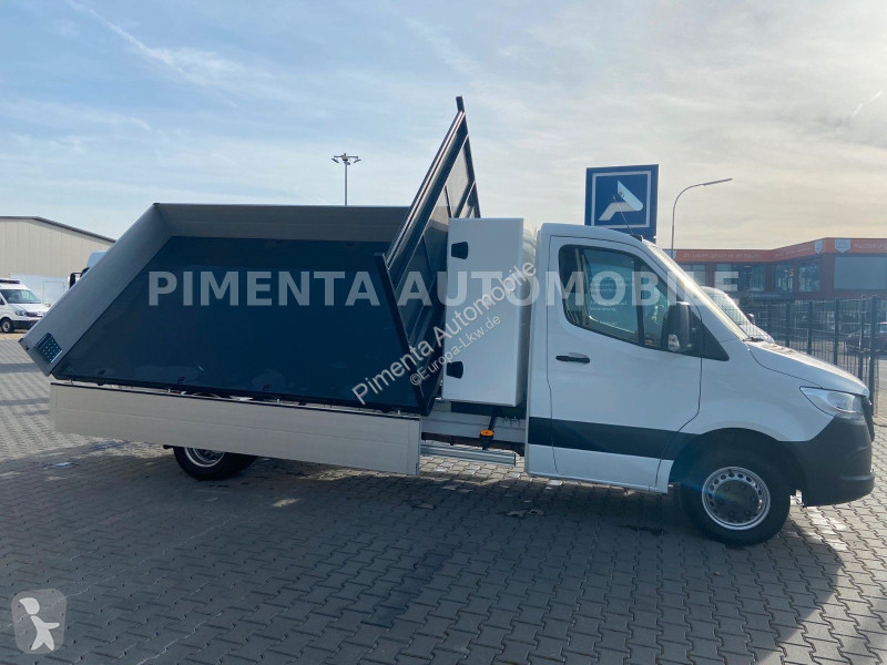 Camion Mercedes 517 43 5t 3-S-KIPPER KISTE AHK...