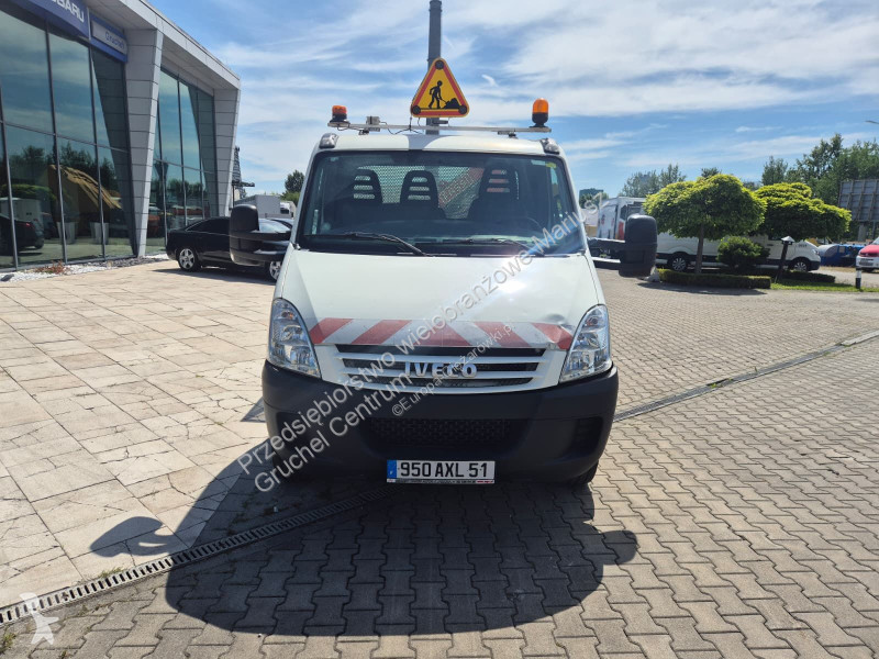 Samochód dostawczy Iveco Daily 65C18