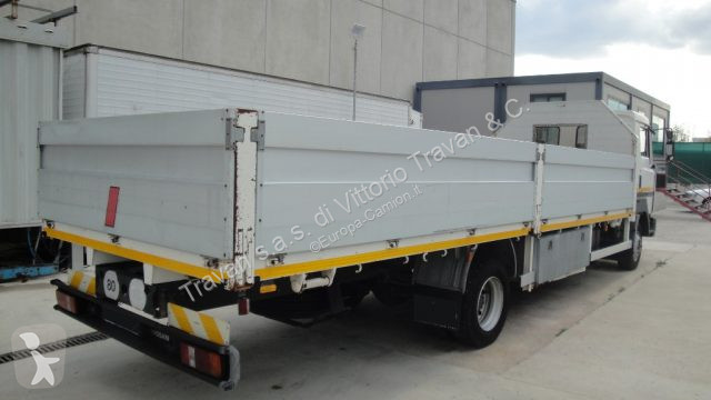 Camion Nissan M 90 150 CASSONE DA 6.90