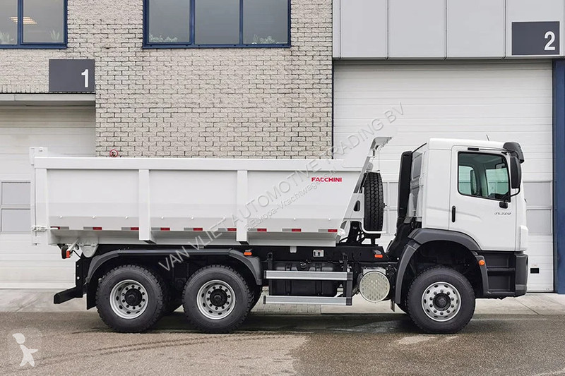 شاحنة Volkswagen Constellation 31.320 DC Tipper...