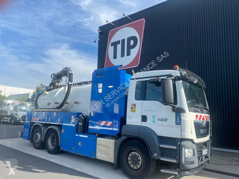 شاحنة MAN Truck Truck Tanker Waste 3 Axles