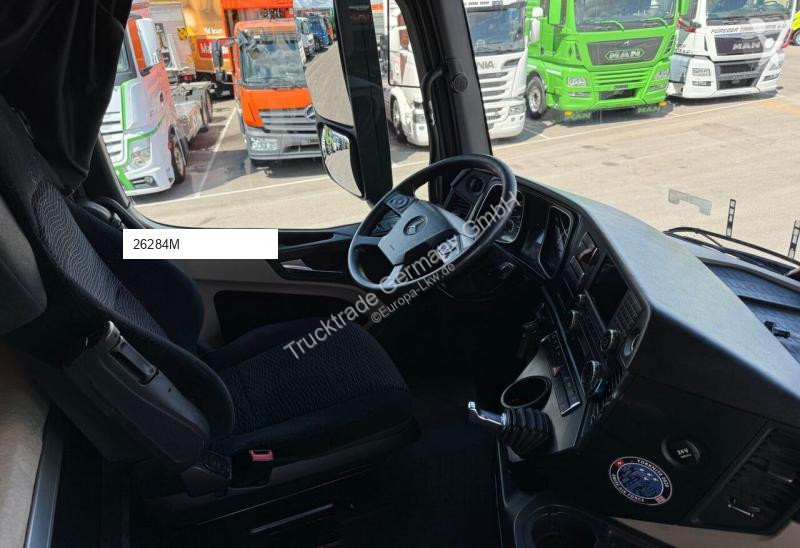 شاحنة Mercedes 2542