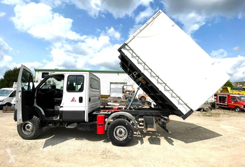 Véhicule utilitaire Iveco DOUBLE CABINE 4X4...