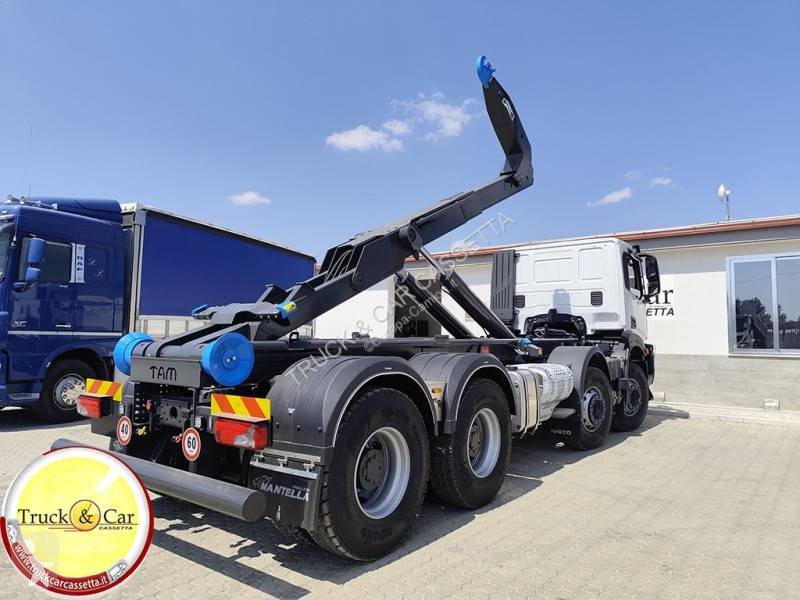 شاحنة Iveco
