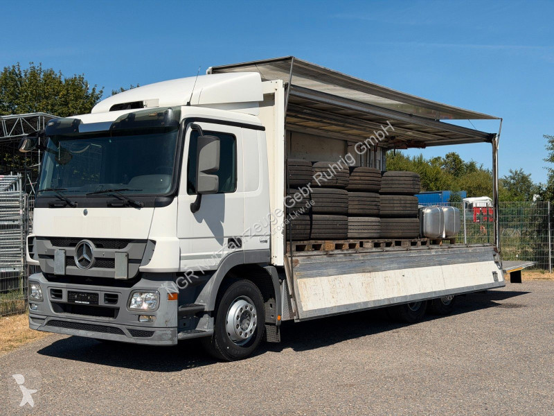 شاحنة Mercedes 2536 6x2 Getränkekoffer |...