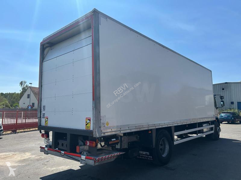 شاحنة DAF 320