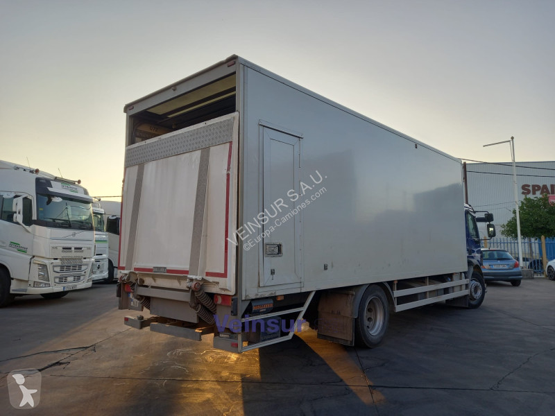 شاحنة Volvo 18 250