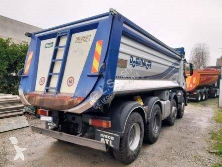 شاحنة Iveco
