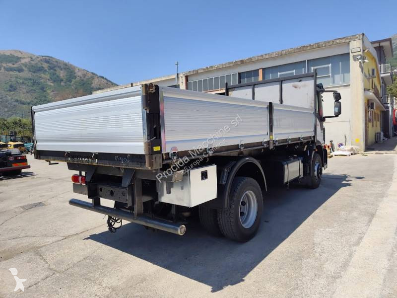 شاحنة Iveco