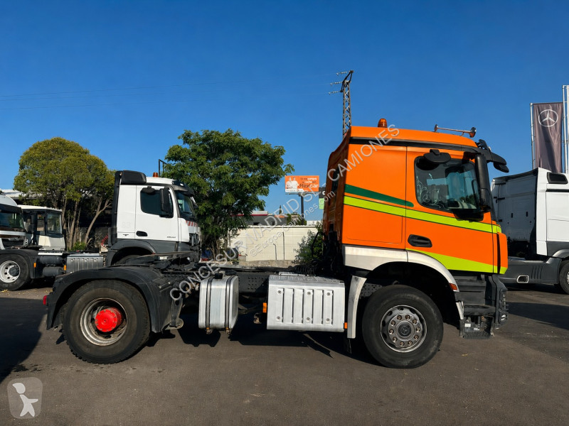 شاحنة Mercedes  2040 LS