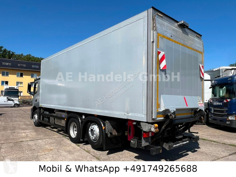 شاحنة Mercedes 4 2543 L Classic LL...