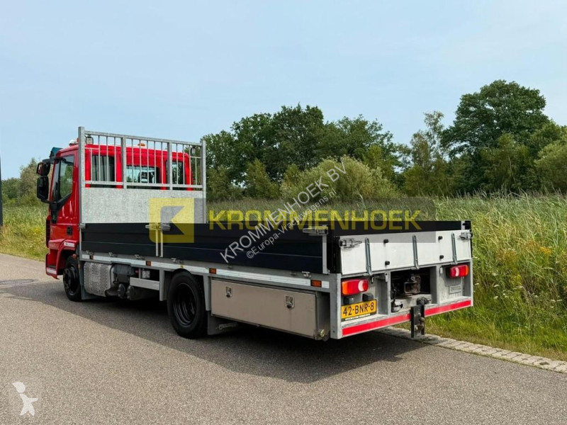 شاحنة Iveco 80 E 220