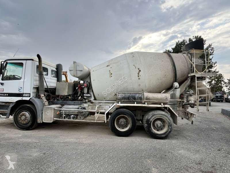 شاحنة Mercedes ACTROS
