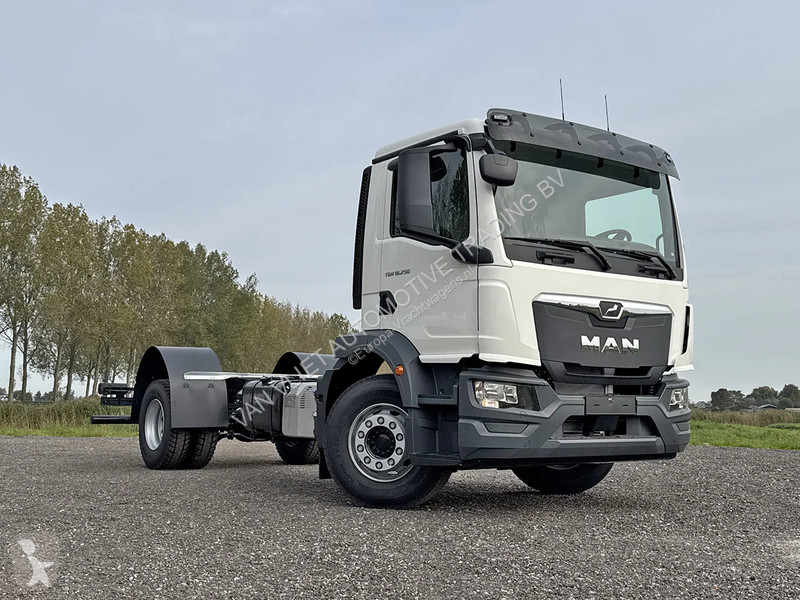 شاحنة MAN 18.250 BB CH Chassis Cabin (9 units)