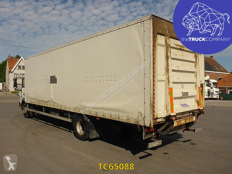 شاحنة Volvo 220