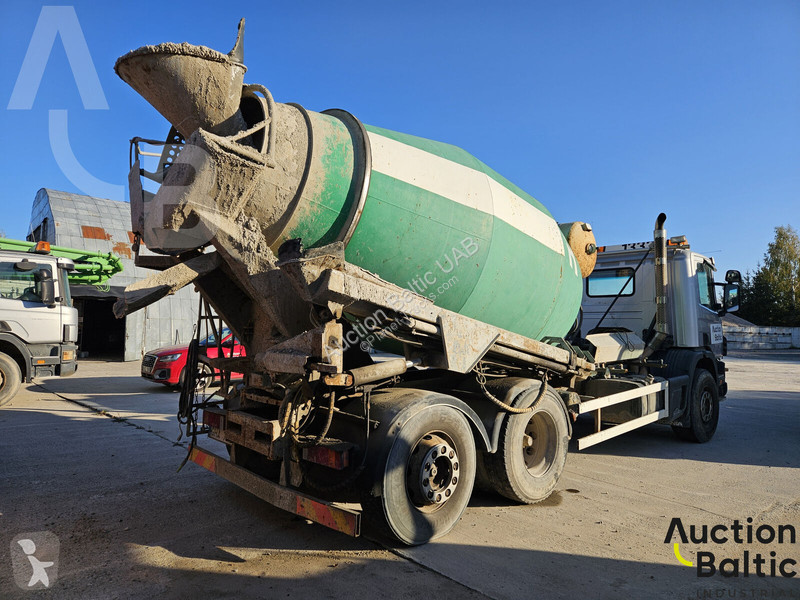 Béton Scania P 94 B
