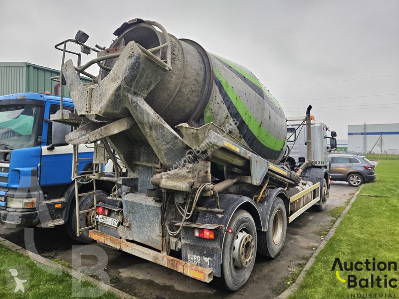 Béton Scania P 94 B