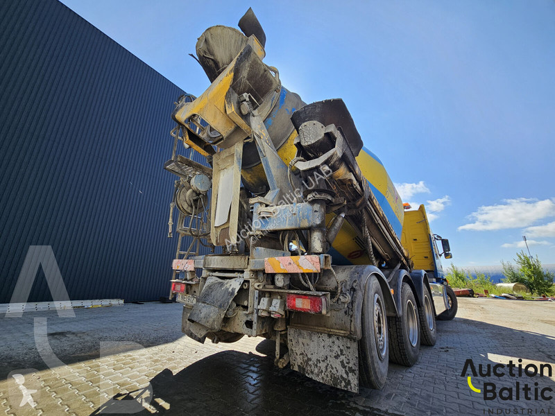 Betonárske zariadenie Volvo 480 8X4