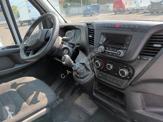 شاحنة Iveco Daily 35C14
