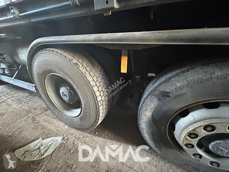 شاحنة Mercedes ACTROS