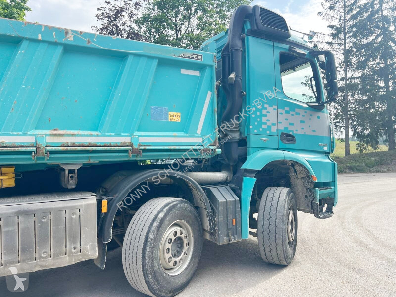 شاحنة Mercedes Arocs 3245 K 8x4/4 Arocs 3245 K...