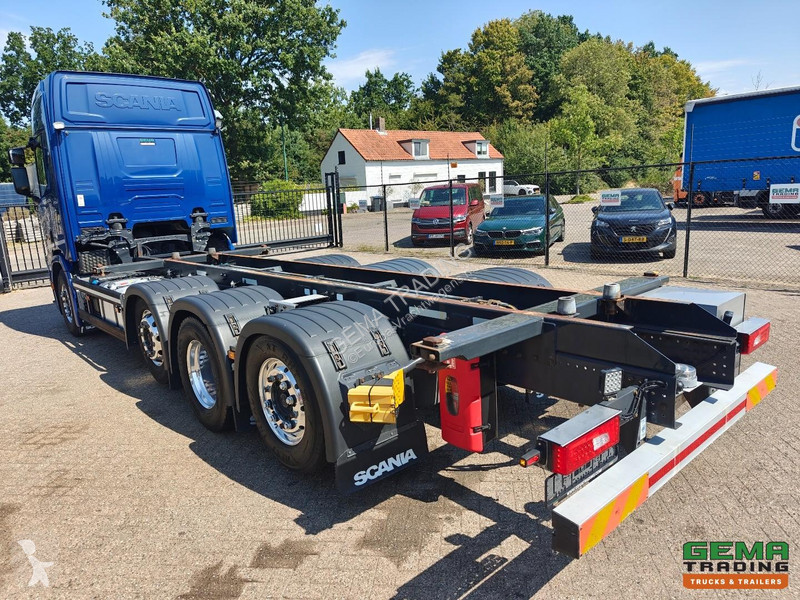 شاحنة Scania R450 8x2/6 HighineCR20H Euro6C -...