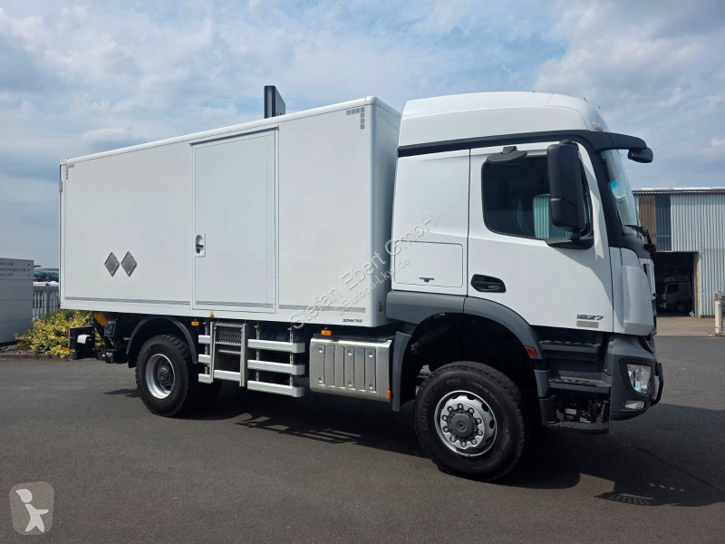 شاحنة Mercedes 1827 A 4x4 LBW Tür+Treppe...