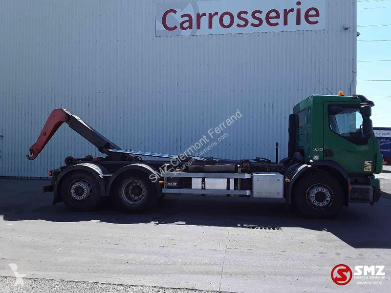 شاحنة Volvo 320