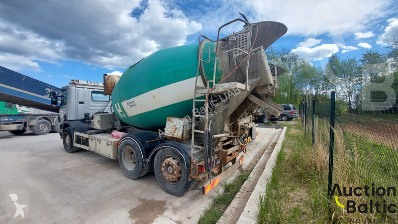 Béton Scania P 94 B