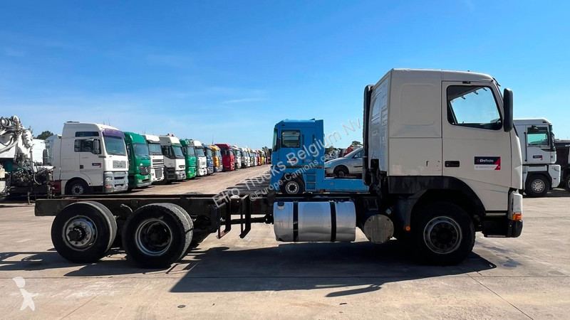 شاحنة Volvo 12380 (LAMES / STEEL SUSP. / BOITE...