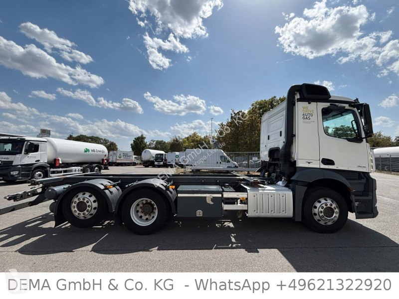 شاحنة Mercedes 2536...