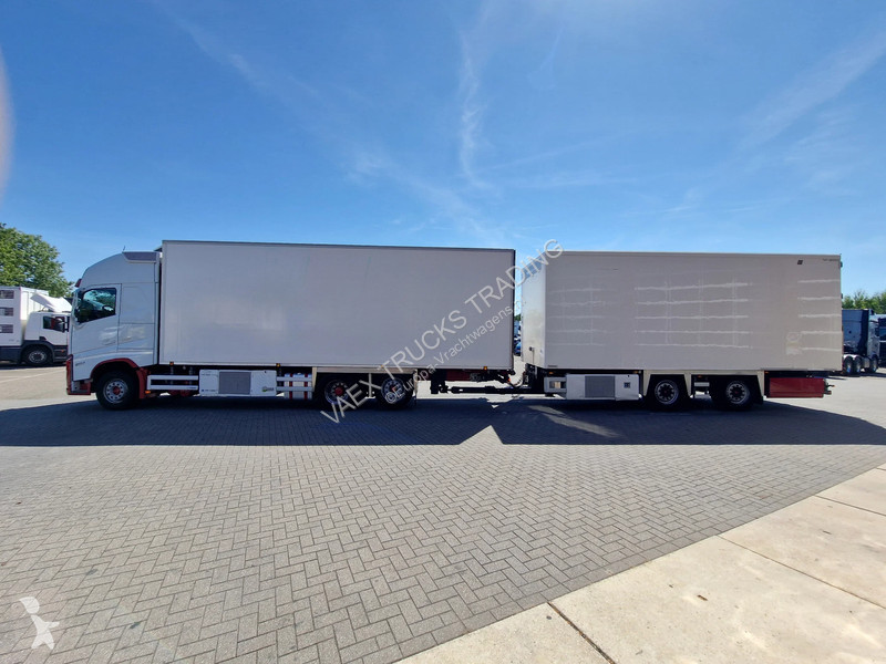 شاحنة Volvo 13500 6x2*4 - XL - Thermoking frigo...