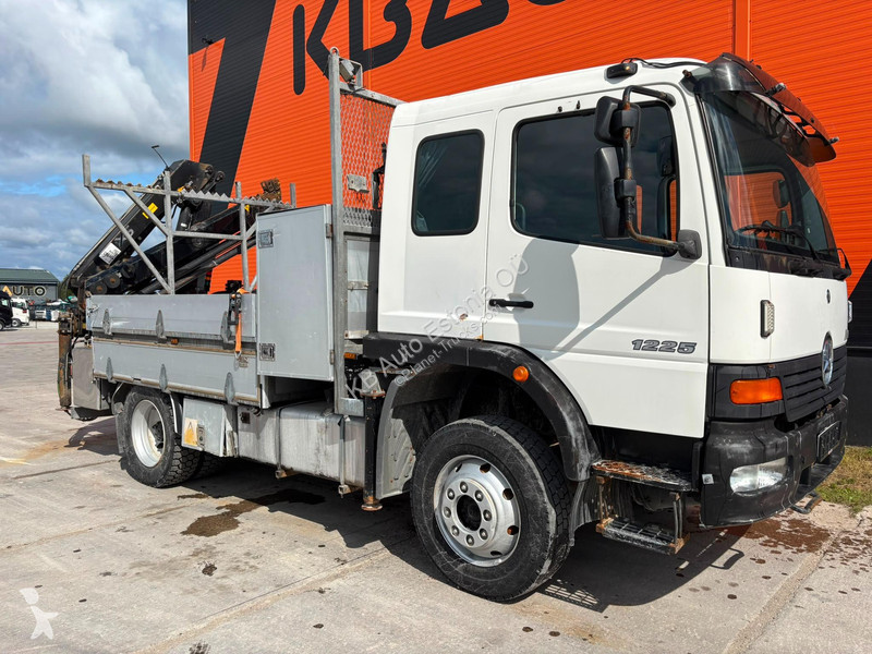 شاحنة Mercedes 1225 4x4 HIAB 088E-4 / PLATFORM...