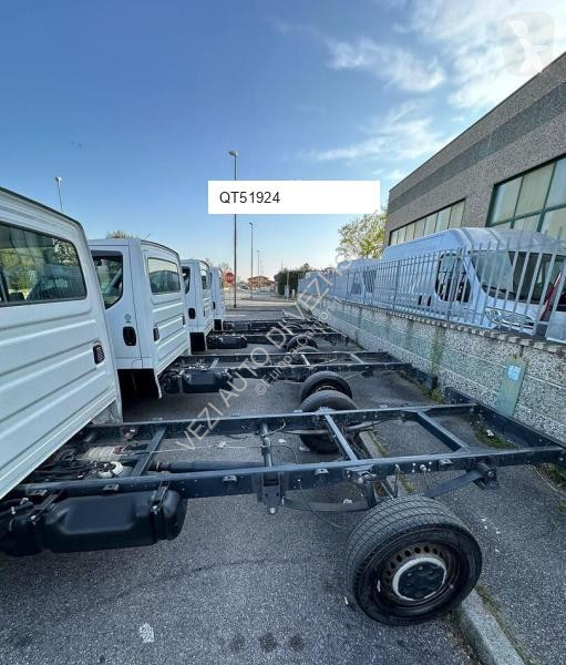Camion Iveco a telaio medello 35s13 passo 3.45