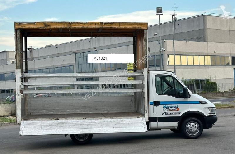 Грузовик Iveco 35c17 cc 3.0