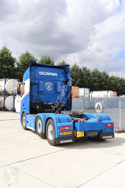 Грузовик Scania 530