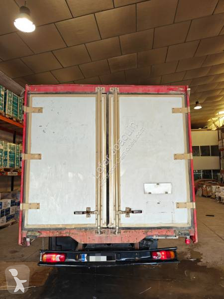 Camion Nissan