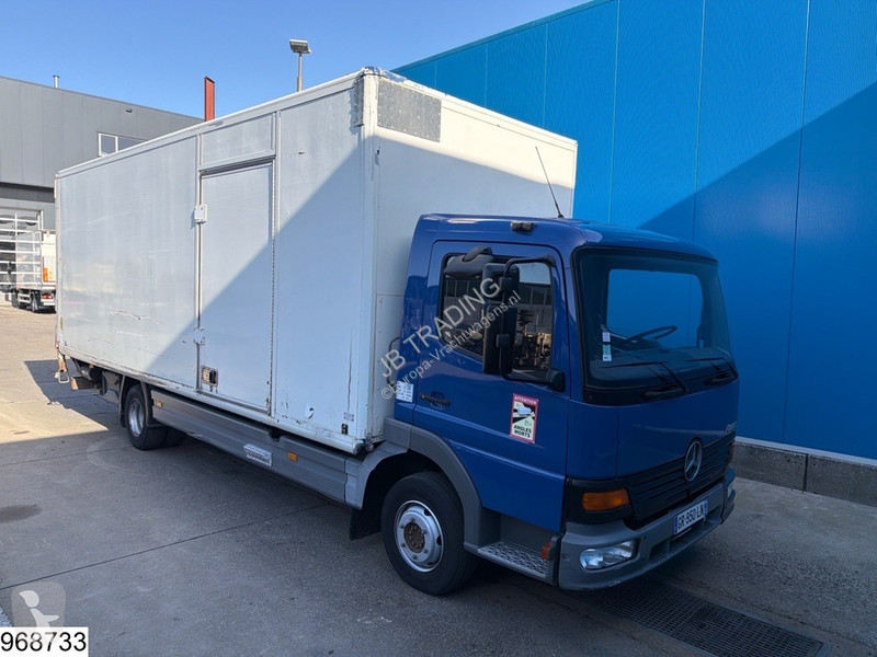 شاحنة Mercedes 1018 MBB