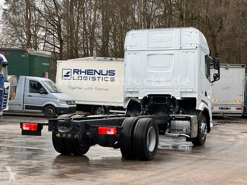 Kamion DAF 480 FA 4x2 Fahrgestell Blatt-/Luft...