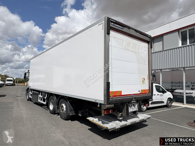 شاحنة Iveco