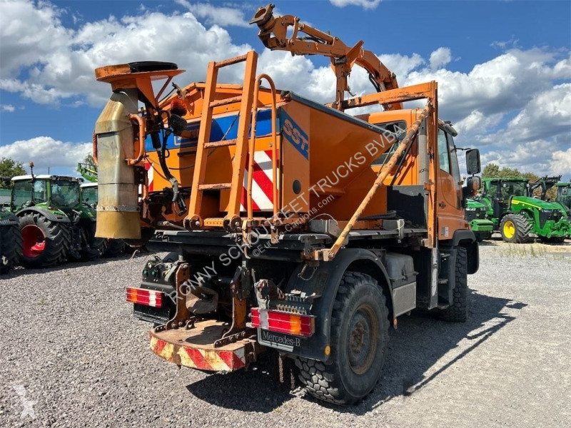 Vehículo de limpieza viaria Unimog U 300 4x4 U...