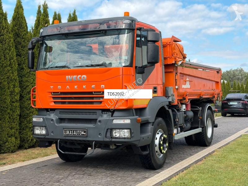 Vrachtwagen Iveco TRAKKER 330