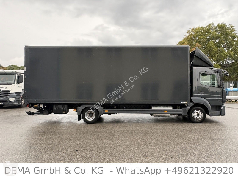 Vrachtwagen Mercedes...