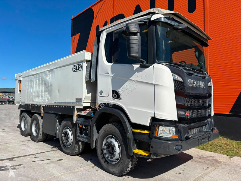 Vrachtwagen Scania R 580 8x4 RETARDER / BOX...