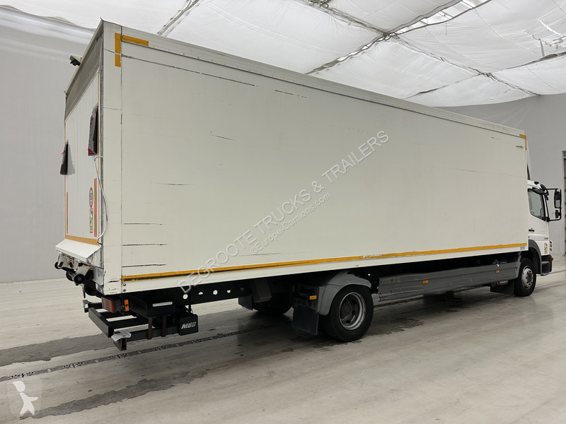 Vrachtwagen Mercedes