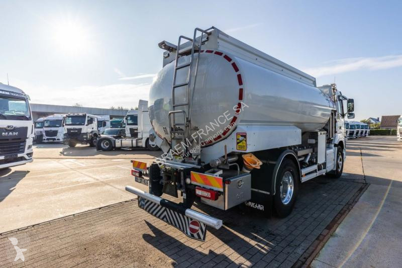 Volvo 500 +MAGYAR 13.500 L /3COMP truck