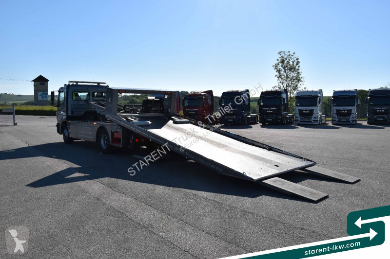 Camion Mercedes 1330L 4x2 Abschleppwagen...