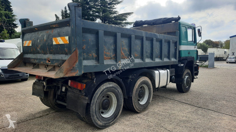 Vrachtwagen MAN 27372 6x6